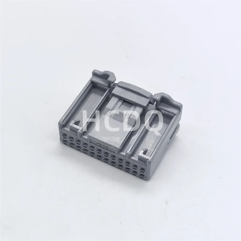 

10 PCS Supply 1379668-2 original and genuine automobile harness connector Housing parts