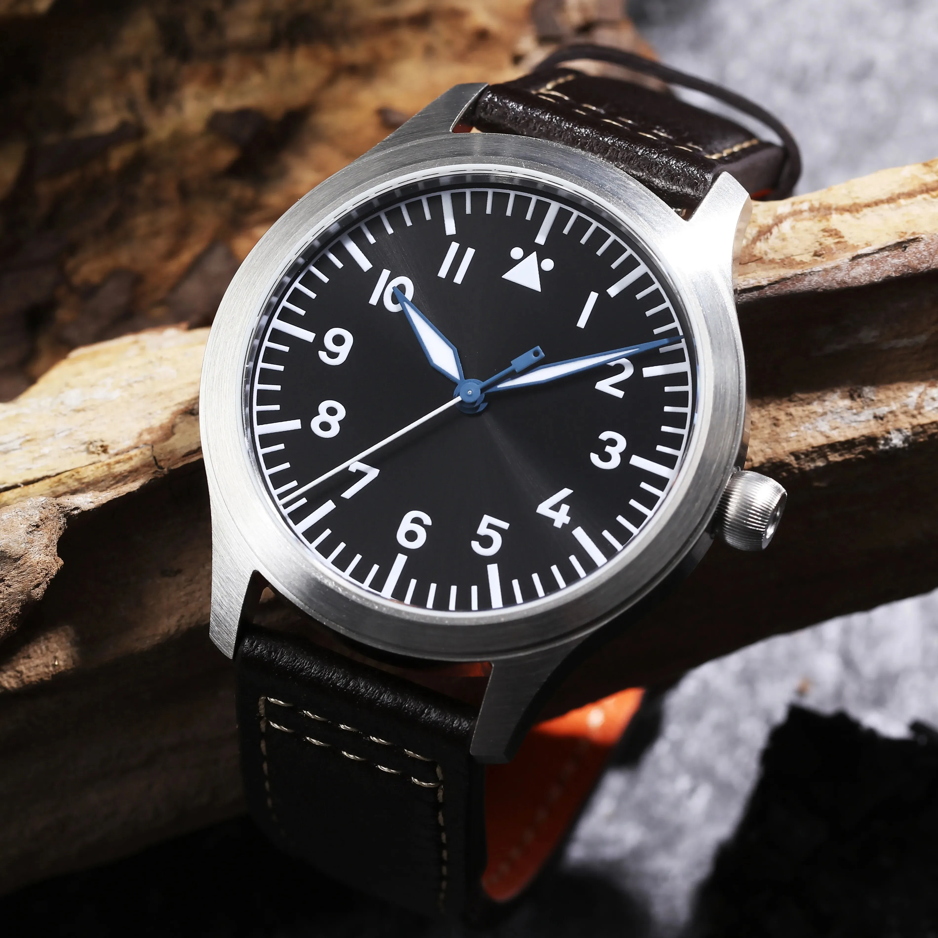 【Escapement Time】VH31 Quartz Movement Pilot Watch with Type-B or Type-A Black Dial and 42mm Case Waterproof 100M