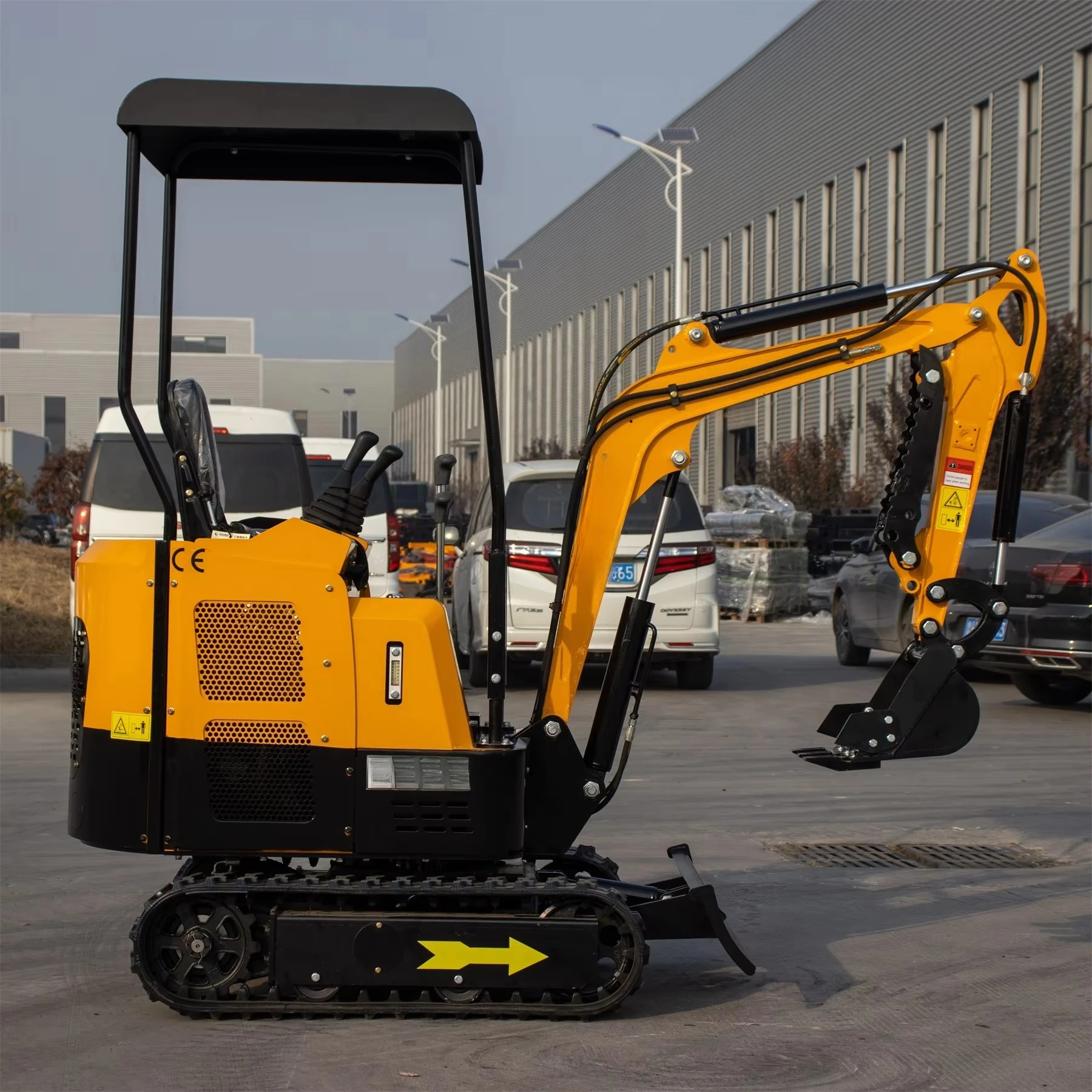 حفارة صغيرة 1.5 طن حفار صغير مجنزرة حفار صغير مع مرفق للبيع