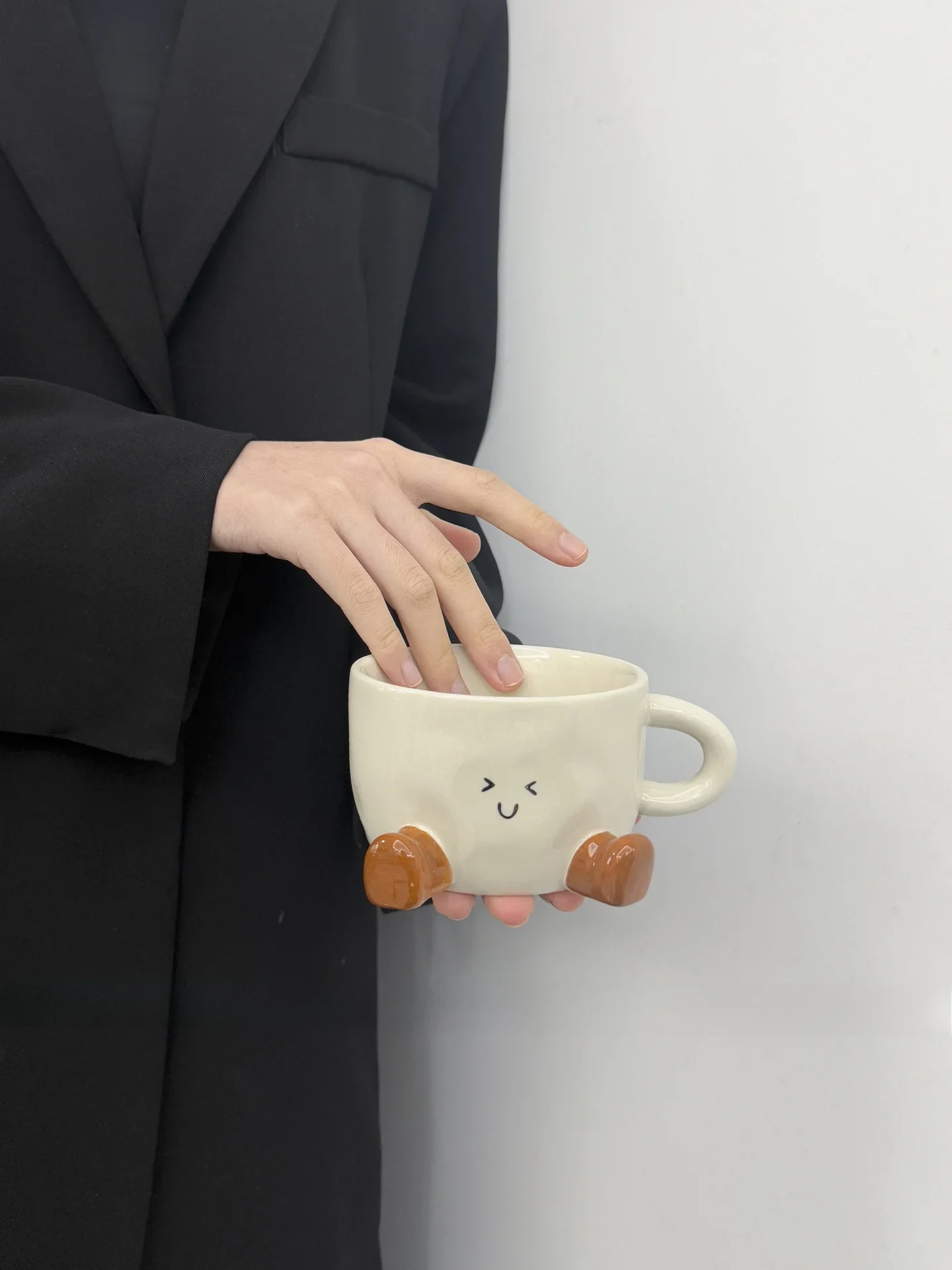 Cute Expression Ceramic Mugs Orange Yellow Breakfast Tea Time Water Cups Individual Packaging No Lid Single Ear Handle