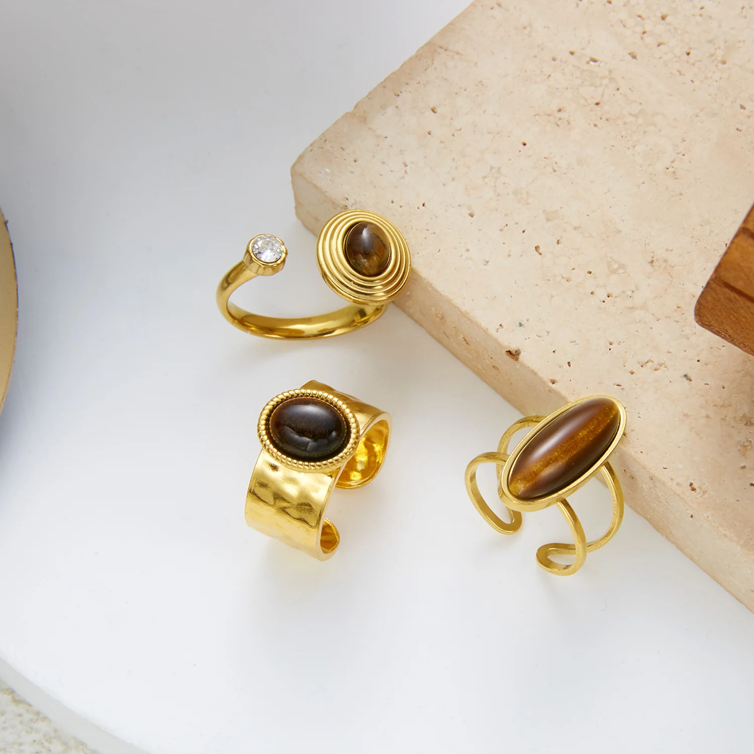 Gold Plated Stainless Steel Tiger Eye Stone Ring For Women Vintage Hammered Texture Stackable Finger Finger Waterproof Jewelry