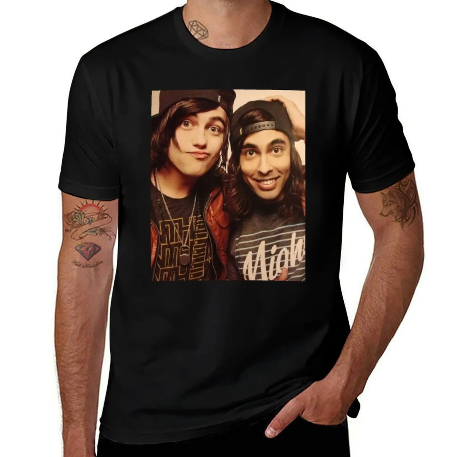 

Kellin Quinn and Vic Fuentes Graphic T-Shirt man t shirts for men casual T-Shirt