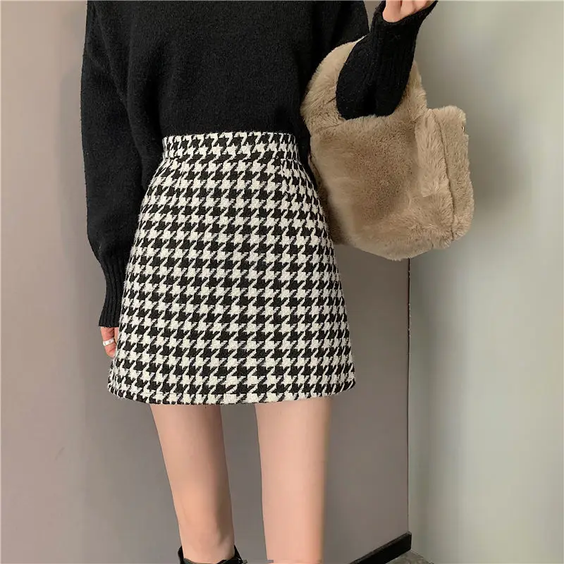 

Plaid Woolen Skirt Women's Plaid Miniskirt Women's Black and White 2022 Korean Version of The High Waist Skirt Woman Skirts