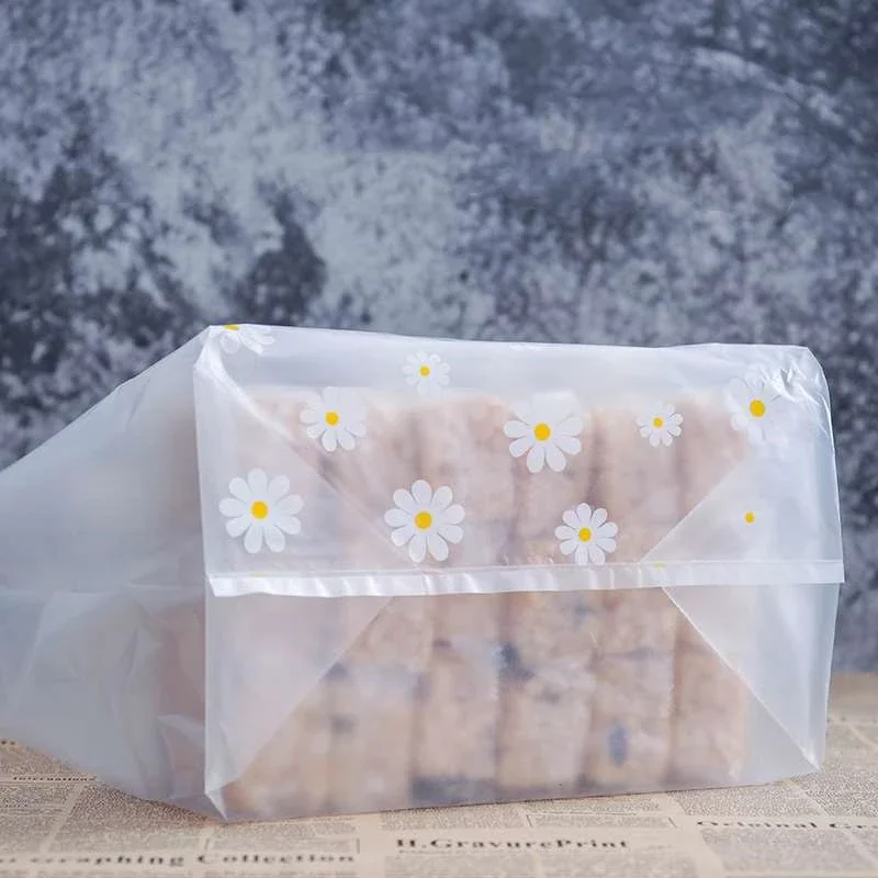 50 stücke Kunststoff Geschenk Tasche Mit Griff Weihnachten Hochzeit Party Organizer Süßigkeiten Kuchen Verpackung Taschen Merchandise Einkaufstaschen Neue – Detail 7