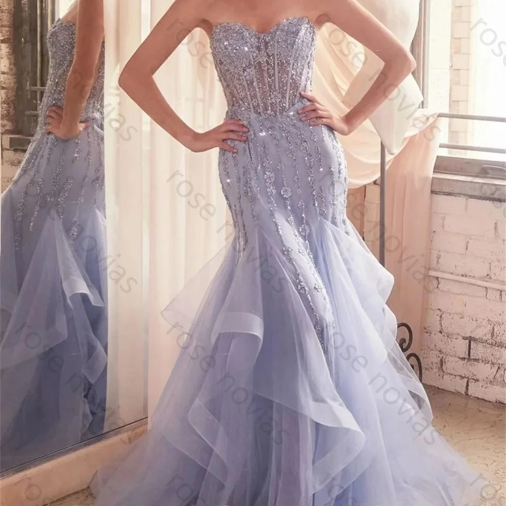 Abito senza schienale personalizzato di alta qualità 2025 Abiti da festa eleganti senza spalline 2024 per abito da sposa Es Serata a strati senza maniche