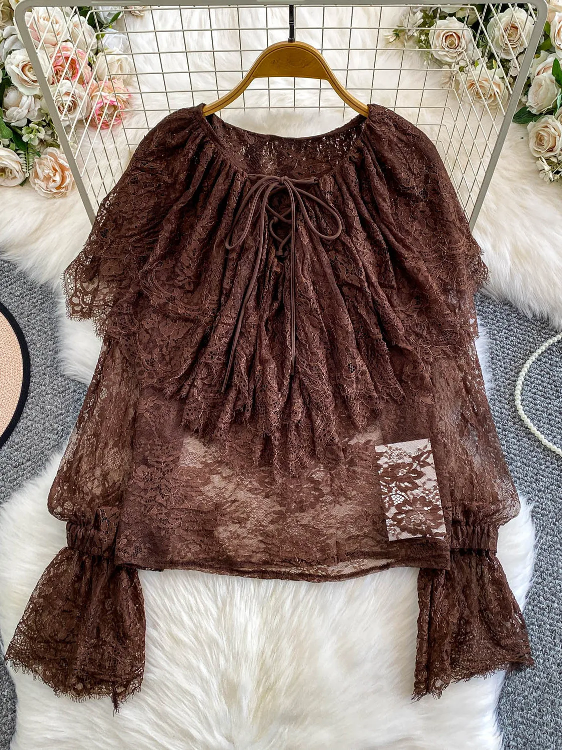 

Women's Autumn Winter Blouse Shirt Internet-famous Sexy Lace-up V-neck Shirt with Ruffle Trim Base Shirt Top Female Blusa BL306