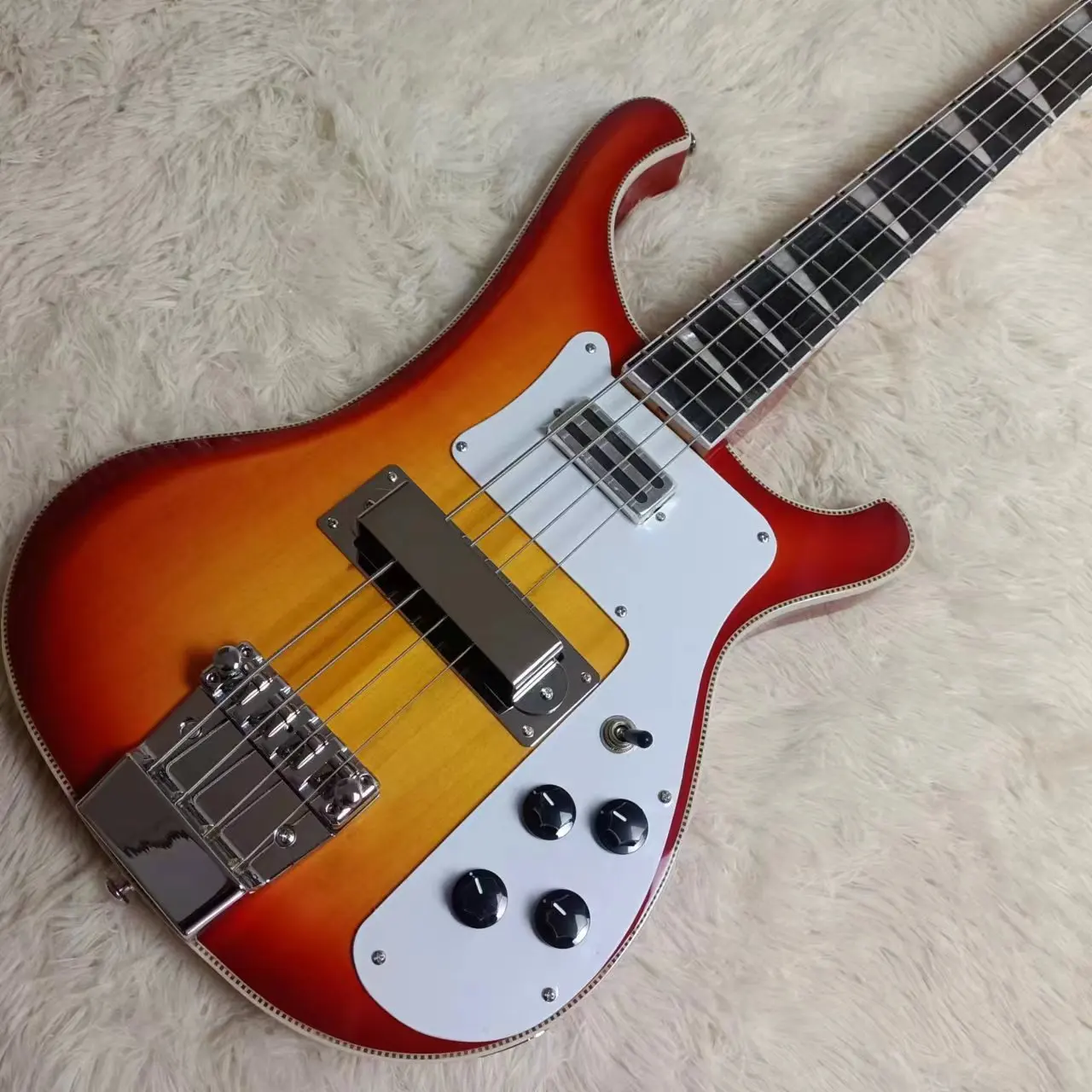 

4-stringhigh-quality integrated active electric bass , professional performance electric bass