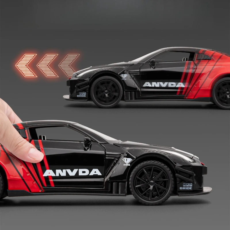 1:32 GTR R35 سيارة رياضية سبيكة محاكاة نموذج Diecasts لعبة معدنية نموذج سيارة جمع هدية