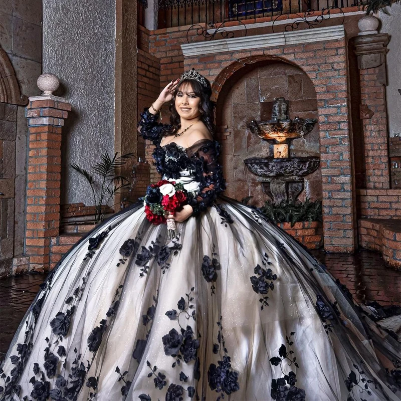 Preto Sexy Querida Beading Cristal Quinceanera Vestido Long Sleevess Ball Gown mangas 3D Flores Corset Vestido De 15 Anos