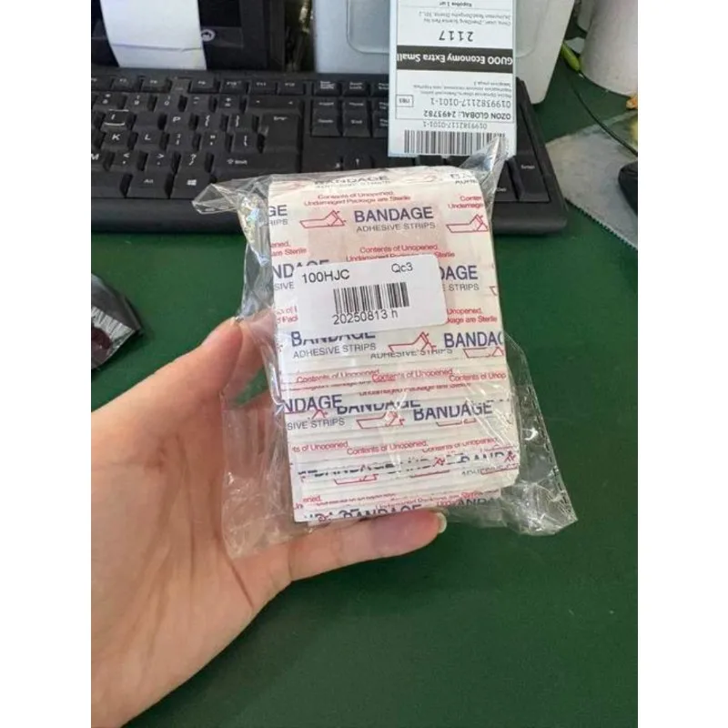 Bandages imperméables à la mode, tampons adhésifs respirants et rembourrés pour le soin et la Protection des plaies, 100 pièces/sac