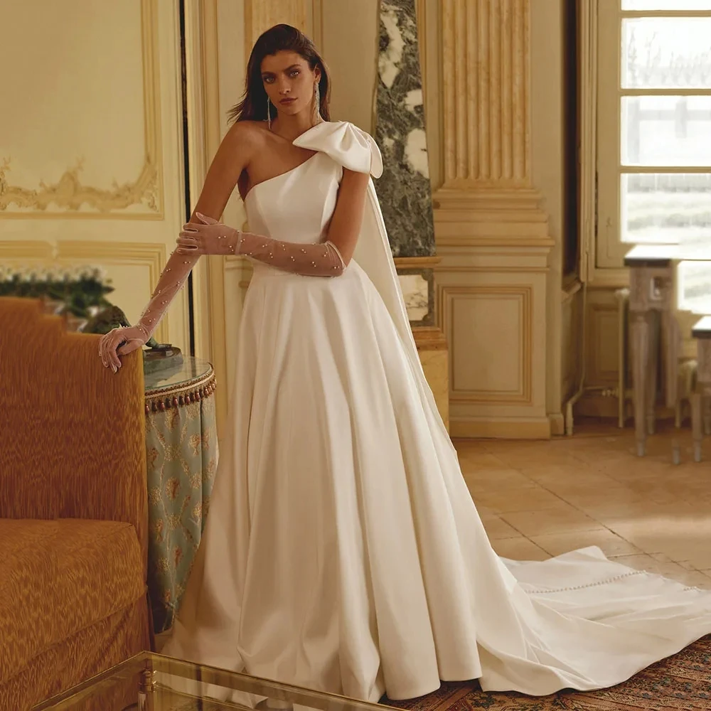 Customizable One Shoulder Princess A-Line Wedding Gown, Plain Diagonal Neck Big Bow Satin Floor Length Trim Bridal Dress