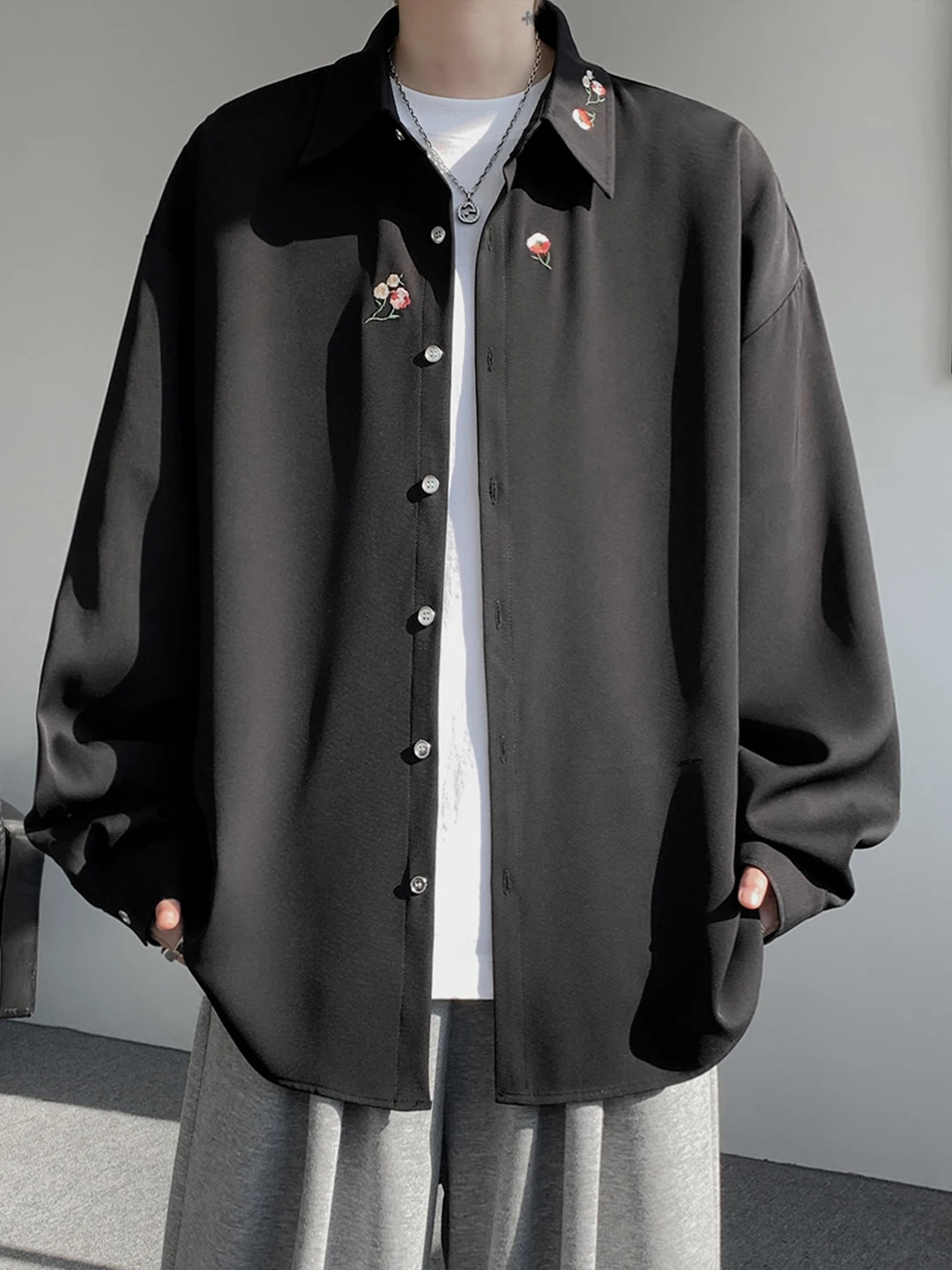 

Новая мужская рубашка в китайском стиле с длинным рукавом, вышивкой, свободного кроя, модная, больших размеров, для весны и лета, из полиэстера