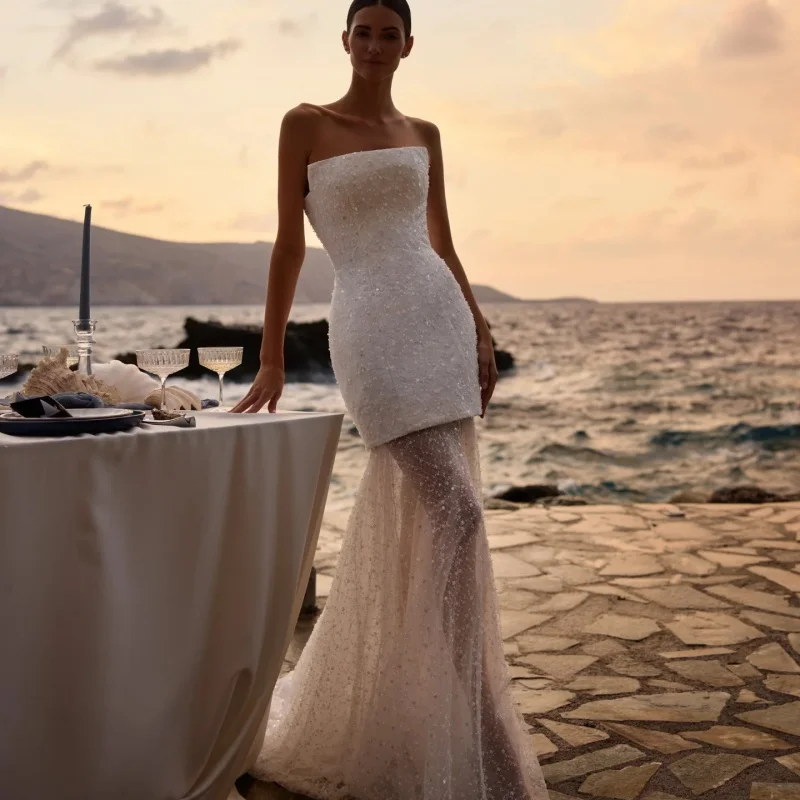 Glanzende witte trouwjurken off-shoulder Een roksticker afneembare lange staart bruidsjurken op maat gemaakt