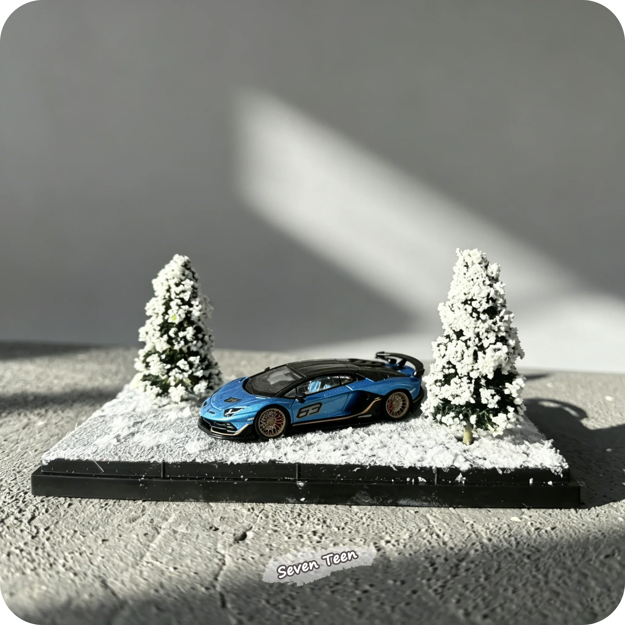 1:64 Schneefeld-Szenerie Klein – Display Case Acrylic Bewertung und Preis