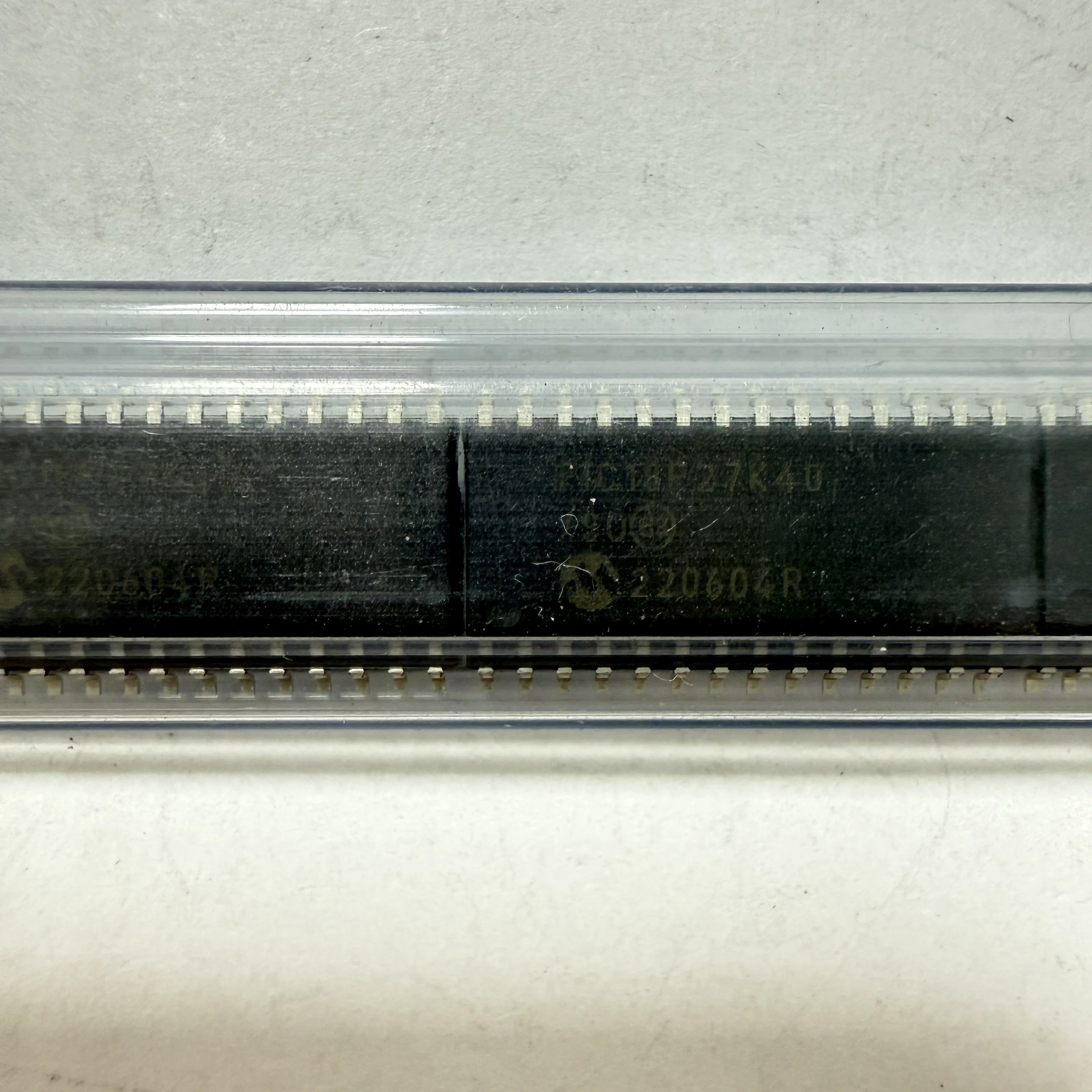 2 قطعة/الوحدة PIC18F27K40-I/SO (وحدات التحكم الدقيقة) #2