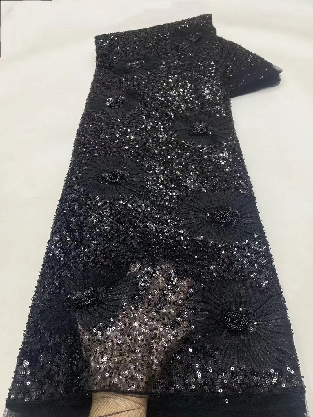 Hot Sale Luxury African Beads Lace Fabric 2024 New High Quality Material Nigerian French Sequins Lace Fabric For Wedding 5yards