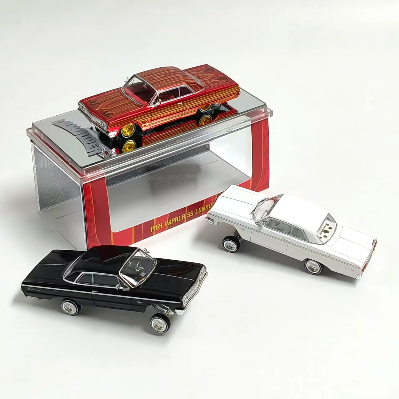 97M Modell 1/64 Impala SS LowRider Perlweißes Legierungsautomodell - Auf Lager