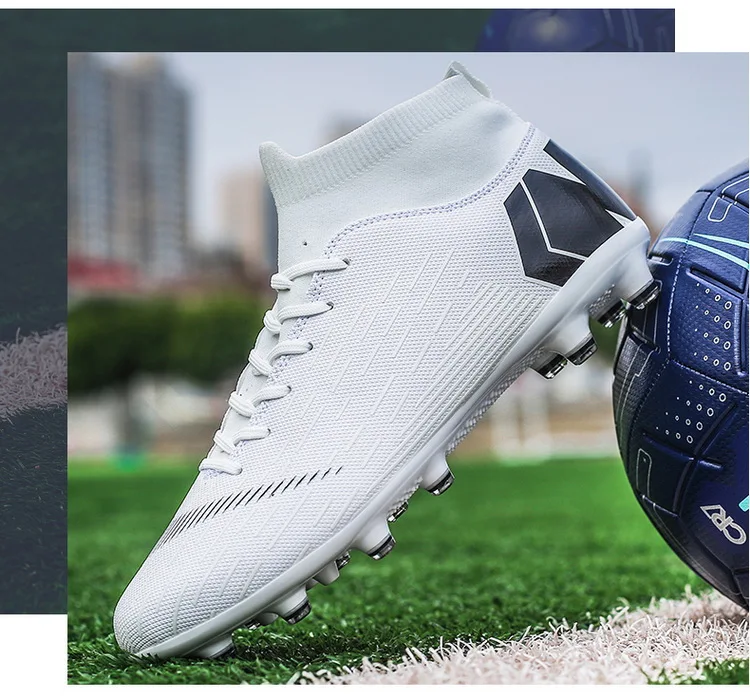 

2024 Men's Soccer Shoes Large Size Ultralight Football Boots Boys Sneakers Non-Slip AG/TF Soccer Cleats Ankle Boots Unisex