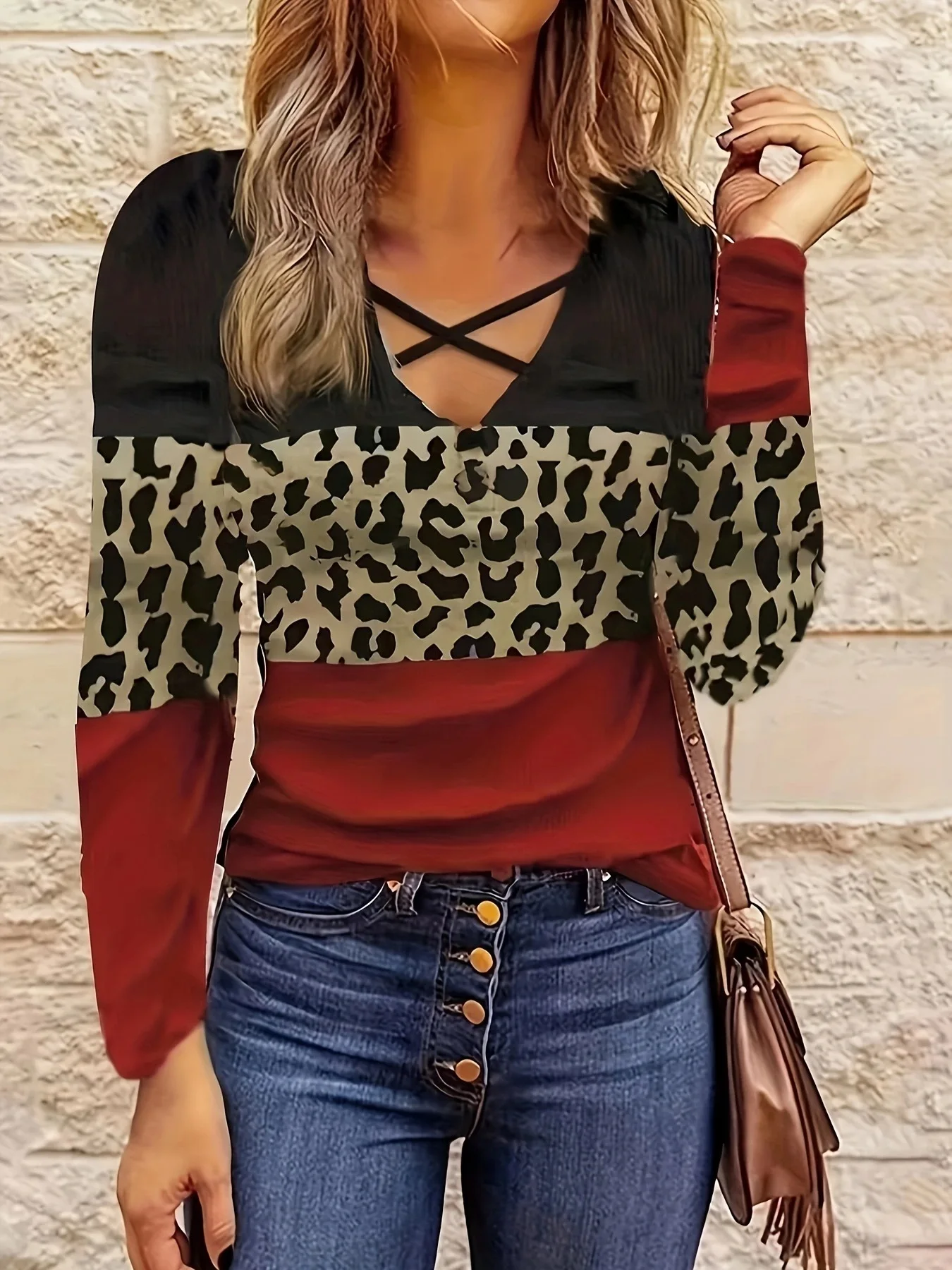 Fashionable Casual Women\'s T-shirt, New Spring/summer T-shirt, Personalized Leopard Print Patchwork V-neck Long Sleeved Top