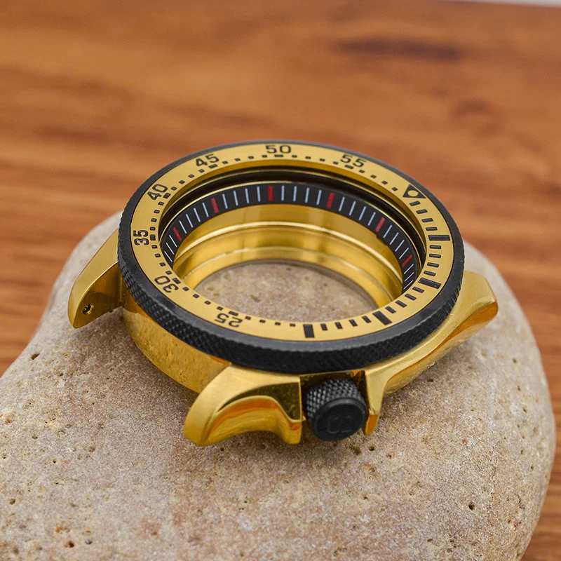 La cassa SKXHouseSKX009 SRPD è dorata, parte NH35N364R7s, movimento esistente, orologio, anello capitolo, vetro zaffiro, 41 mm.