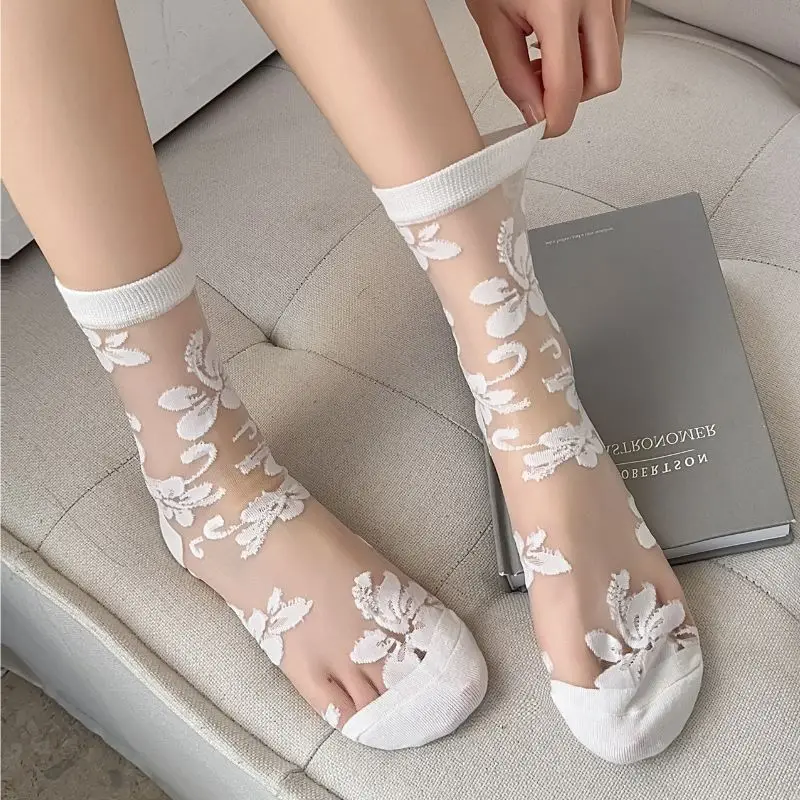 Women's Socks Spring Summer Thin Cotton Socks Lace Flower Silk Fairy Stockings Hollowed Out Breathable Fashion Socks Wholesales