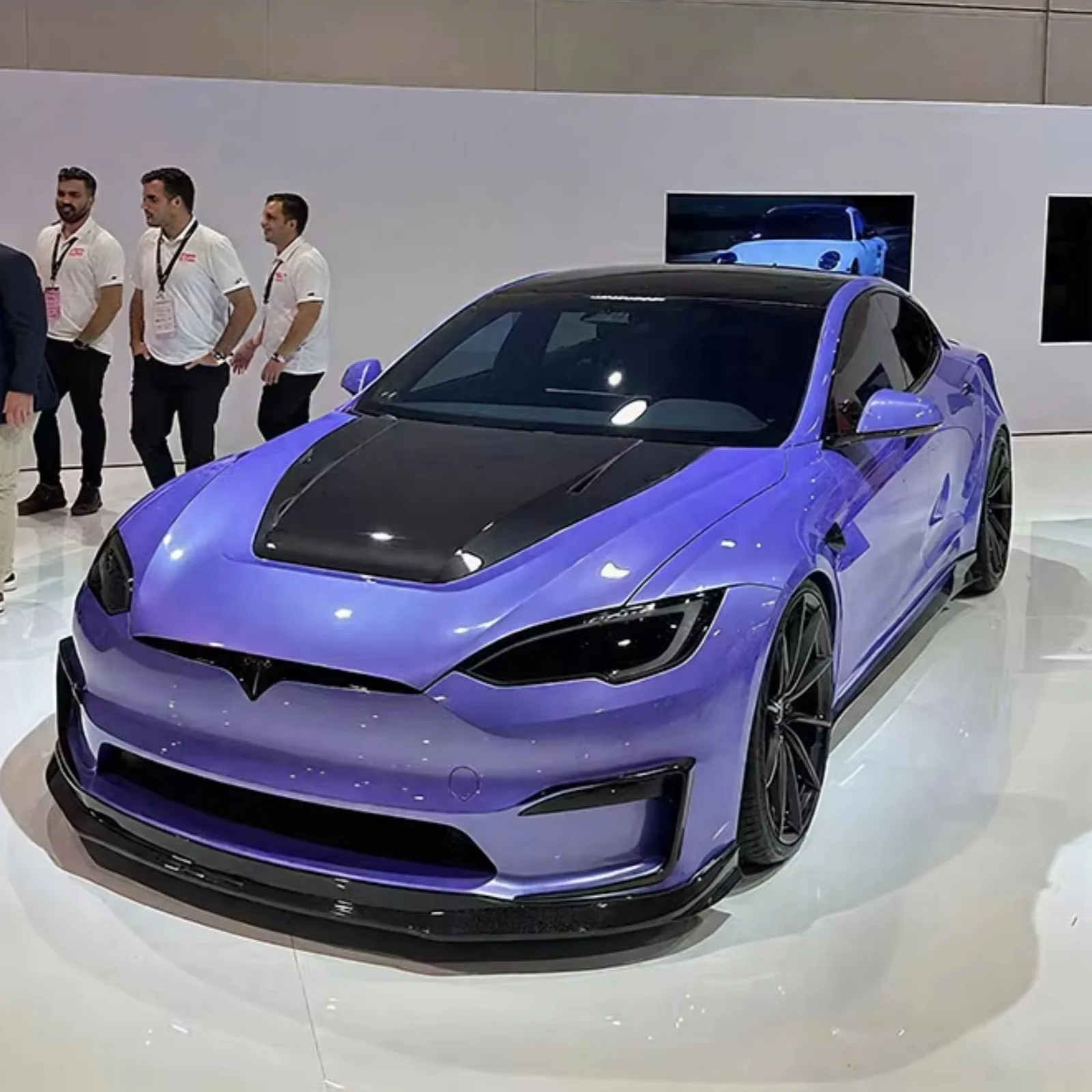 

V Style Dry Carbon Fiber Front Bumper Lower Lip Valance Protector For Tesla Model S 2022-2025 Body Kit Exterior Parts