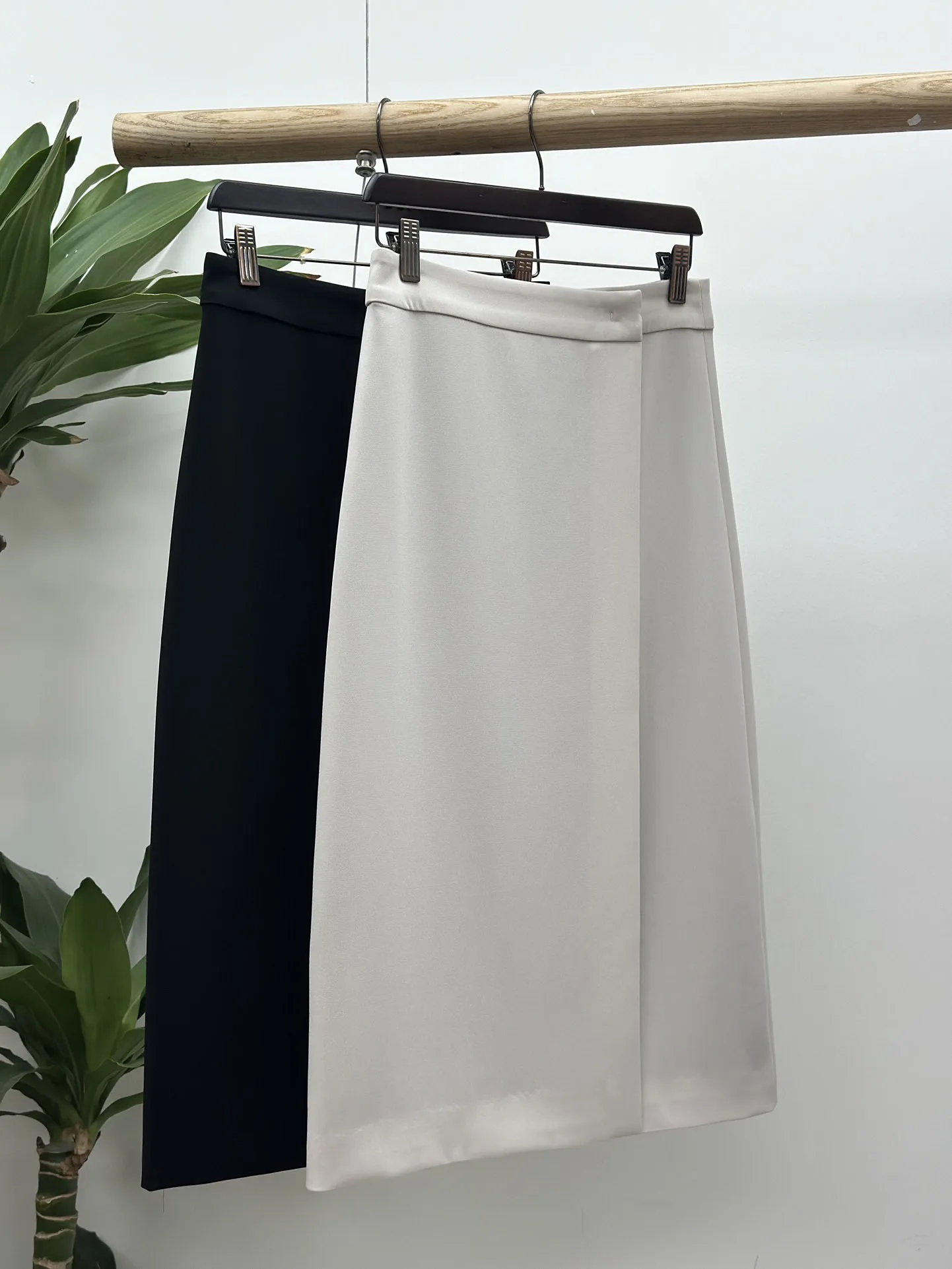 2024 Women's Clothing High quality simple solid color skirt Spring Summer New No.28