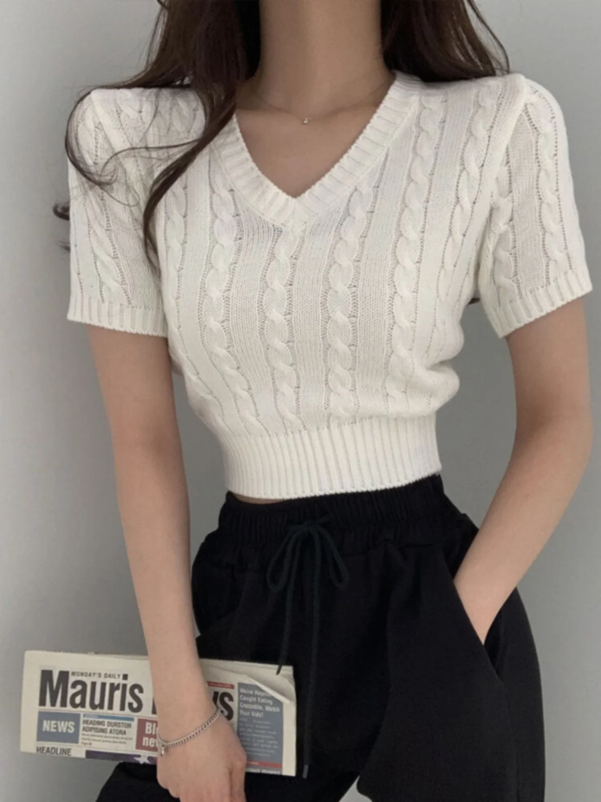 

Chic Spring Summer New Vintage Knitted ort Sve Sweater Women's V-ne Waist-cinched Slimming ort Length Top