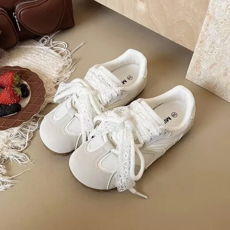 

Спортивная обувь с круглым носком для женщин, повседневная универсальная обувь, новинка 2023 года, весенне-осенняя дышащая нишевая тренировочная обувь на плоской подошве