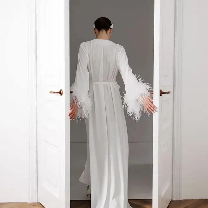 Luxury Ostrich Feather Robe Bridal Party Bride Robe with Feather White Boudoir Dress Long Silk Bridal Dressing Kimono Robes