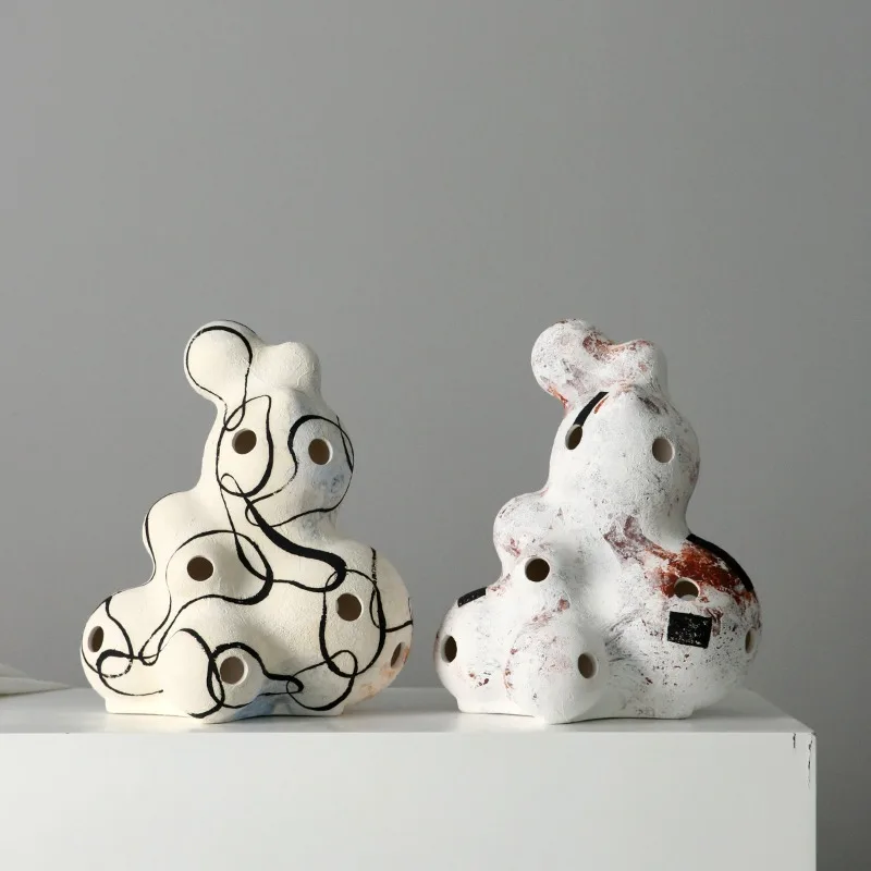 Ceramic handmade sculpture freehand retro nostalgic hand-painted B & B hotel wabi sandy wind zen ornaments coarse pottery