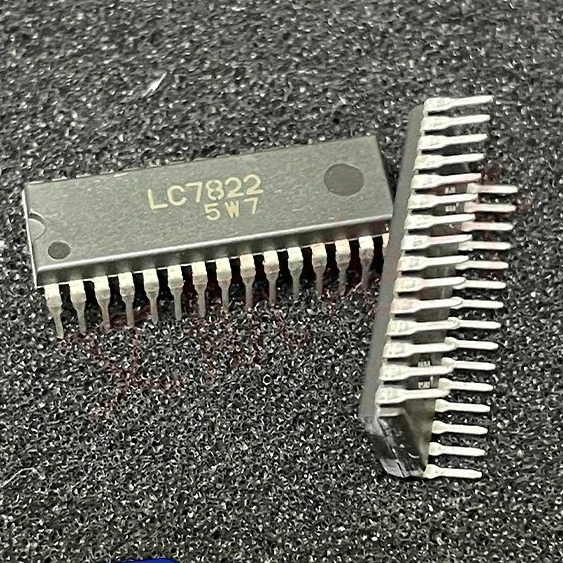 2PCS Brand new original LC7822N LC7822 DIP30 microprocessor control switch chip
