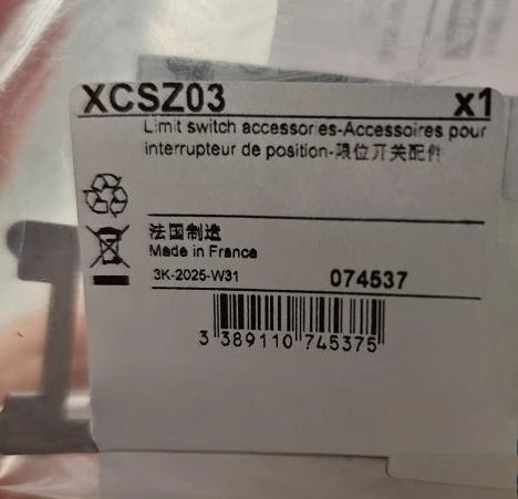 

Абсолютно новый оригинальный привод XCSZ03 Preventa XCS для защитных выключателей, быстрая доставка