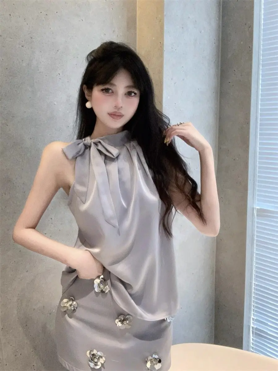 Franse stijl satijnen hemdje set dames luxe mouwloze blouse met bloemenrok elegante tweedelige outfit hoge taille minirok