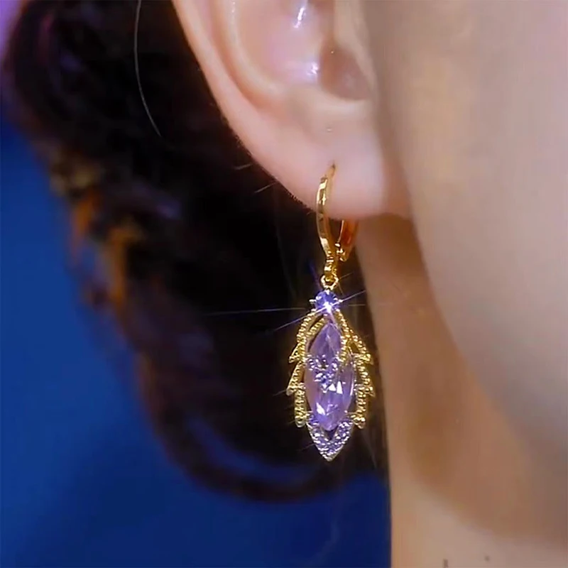 Thumbnail 2 - #25 Drop Earrings Comparison Guide