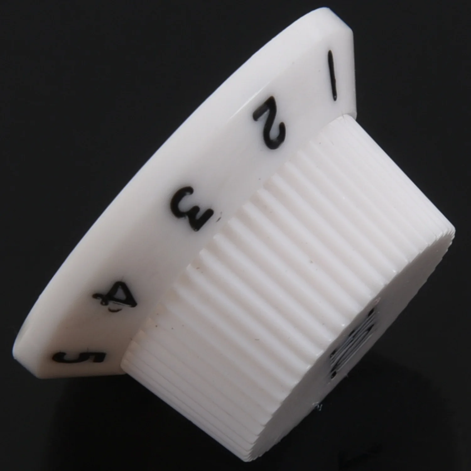 Better Quality White Black 1 Volume&2 Tone Guitar Control Knobs for Strat Style Guitar
