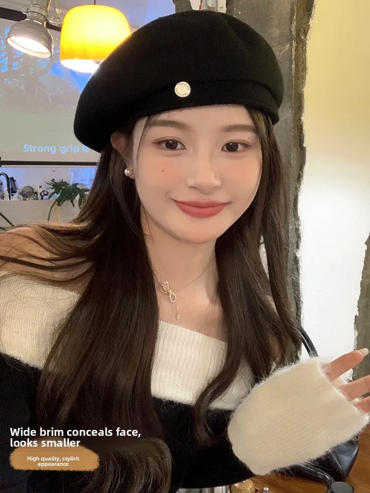 2026 New Black Woolen Beret Hat Women's Autumn Winter Stylish British Small Face Effect High-End Feeling Painter's Cap