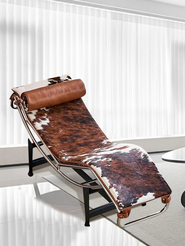 Chaise inclinable LC4 de style médiéval, canapé en fourrure de vache importée