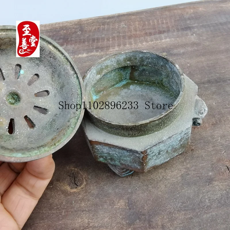 Antique-style alloy copper incense burner with an aged patina, designed for living room decoration, featuring an octagonal shape