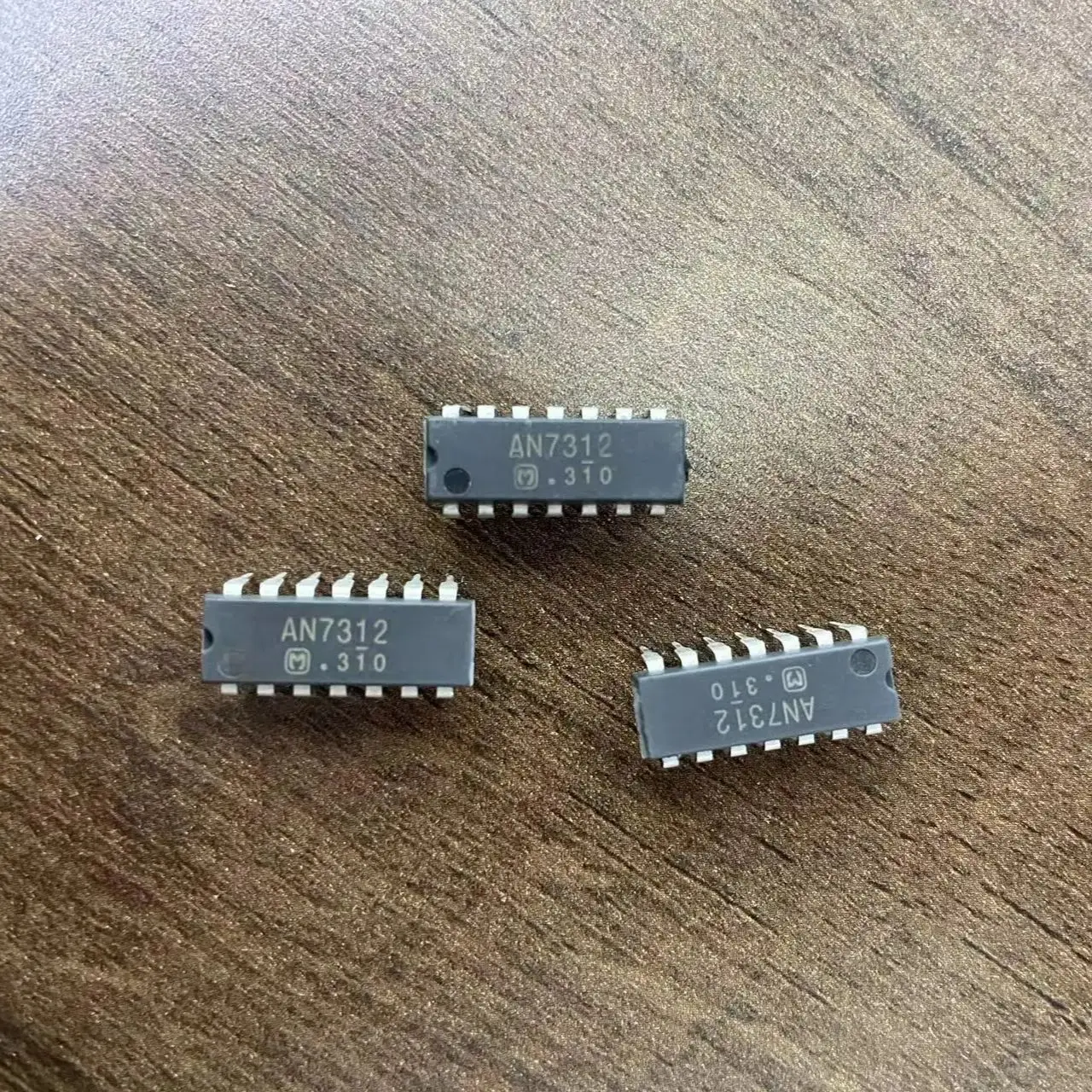 AN7312(5 pezzi) DIP DUAL RECORDING /PLAYBACK circuito preamplificatore con ALC