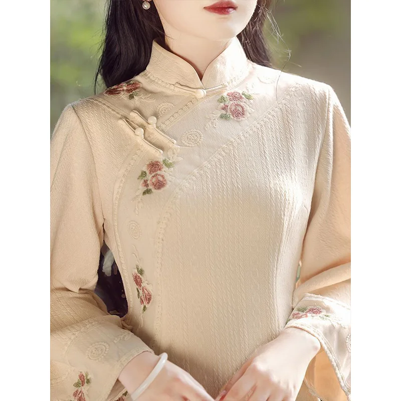 Women's Clothing Chic Floral Embroidery Chinese Style Dresses Spring Autumn New Vintage Slim Cheongsam