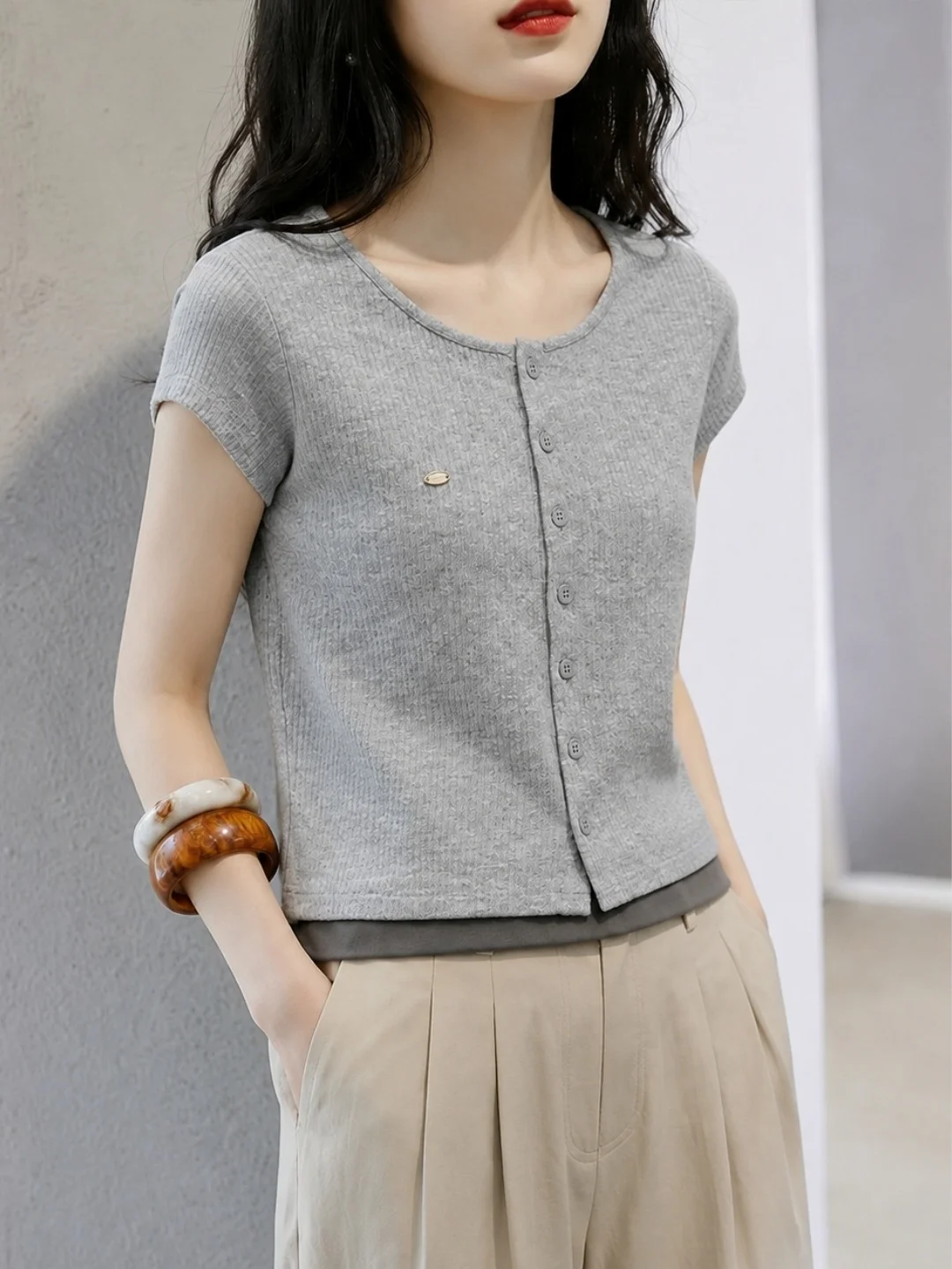 Summer Ice Silk Knitted Top Short Sleeve Commute Women's Single Button Versatile Ageless Fashion Korean Style Straight Cut