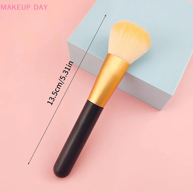 Wood Powder Brush Professional Makeup Brushes Multifunctional Foundation Blush Sculpting R Brush Make Up Tools Accessories ﻿