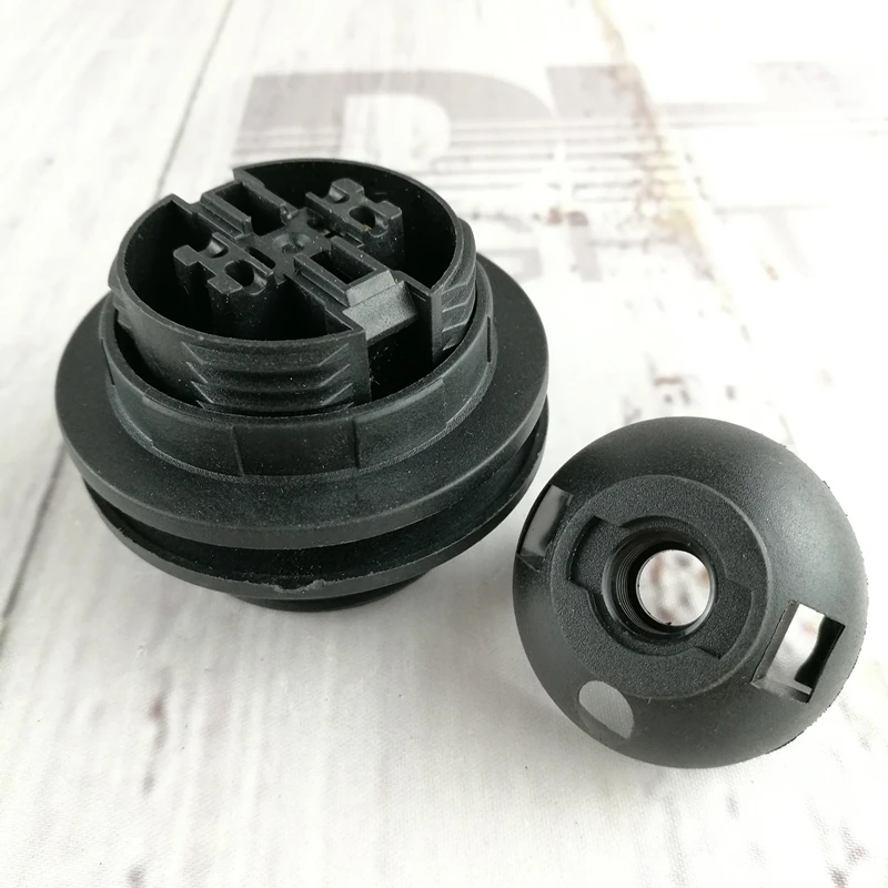 4 pieces plastic lamp sockets white or black base E27 fitting phenolic lampholder with or without shade holders