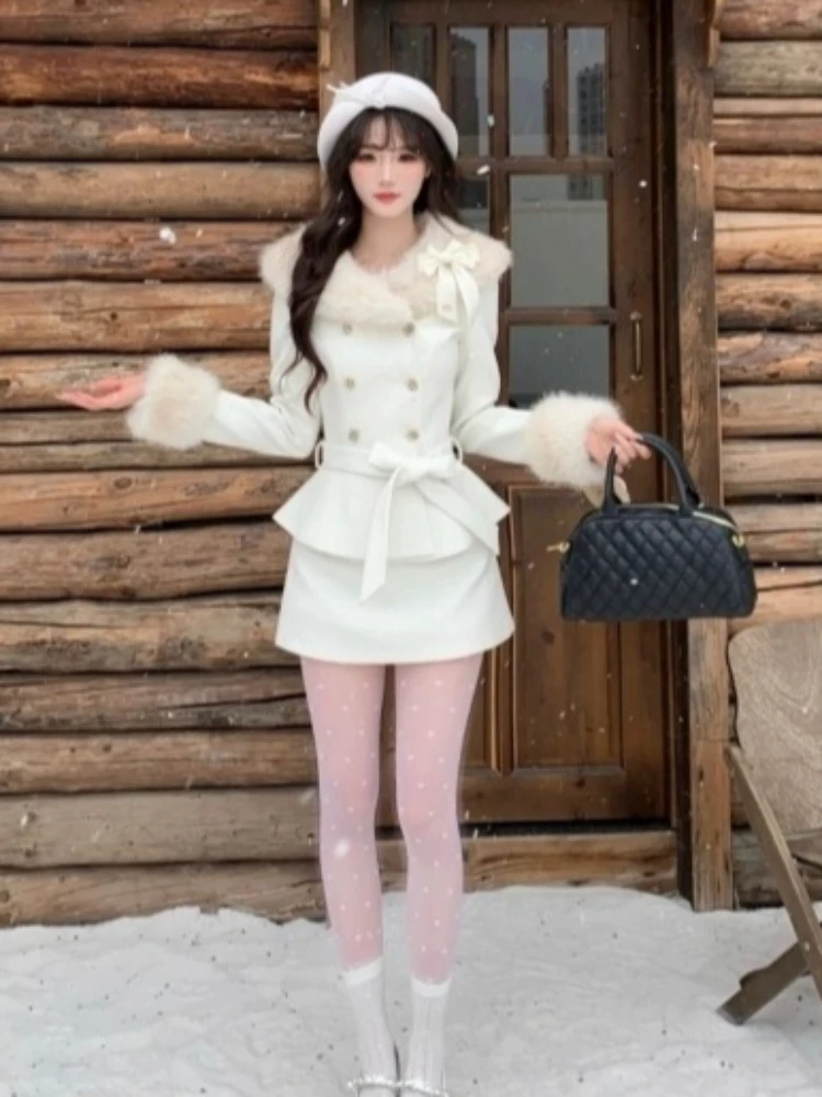 الفرنسية أنيقة تويد قطعتين مجموعة المرأة الشتاء الأبيض فو الفراء طوق معطف + تنورة دعوى شيك القوس الخصر مزدوجة الصدر الزي