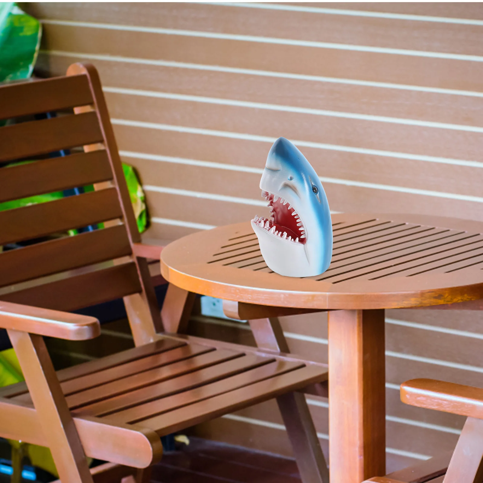 

Artificial Shark Resin Decor Durable Lifelike Small Shark Head for Garden Yard Office Summer Home Decoration Desktop Adornment