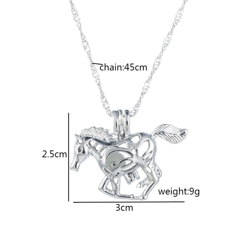 Europe and the United States hot-selling hollow luminous necklace pendant accessories, will shine horse Halloween jewelry collar