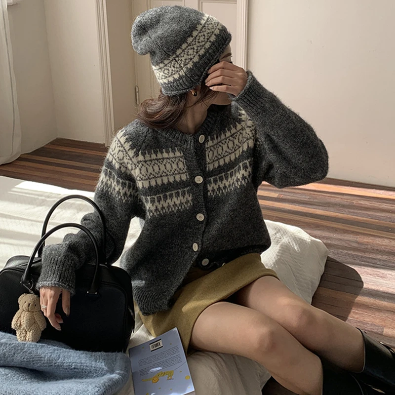 เสื้อคาร์ดิแกนลำลองมีหมวก คอกลม แขนยาว ลายพิมพ์ สำหรับผู้หญิง เสื้อโค้ทถักแฟชั่น ฤดูใบไม้ร่วง ฤดูหนาว สไตล์หรูหรา เสื้อถักสำหรับฤดูใบไม้ร่วง