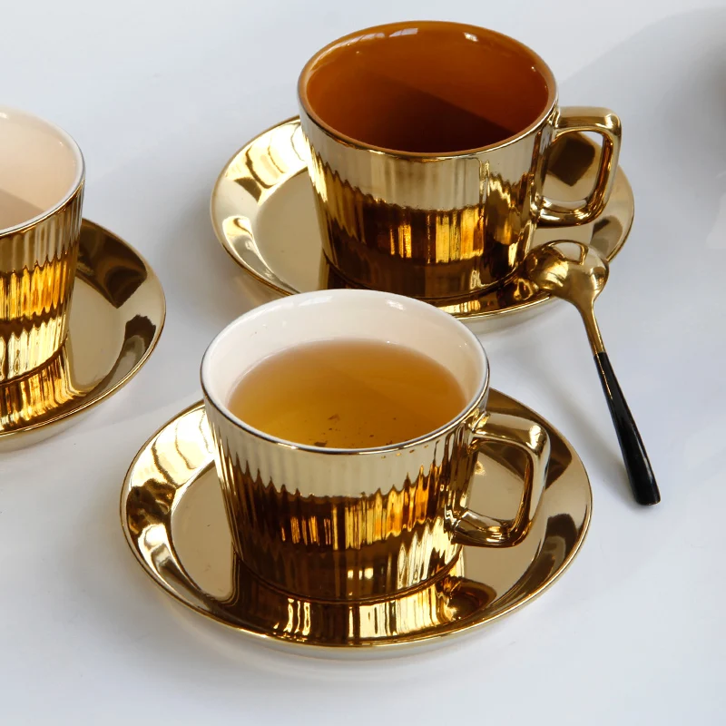 

Керамическая кружка, набор столовой посуды, фарфоровая чашка для кофе, необычная чайная чашка, кружка с блюдцем, фарфоровая посуда Fincan Takımı, европейский дизайн