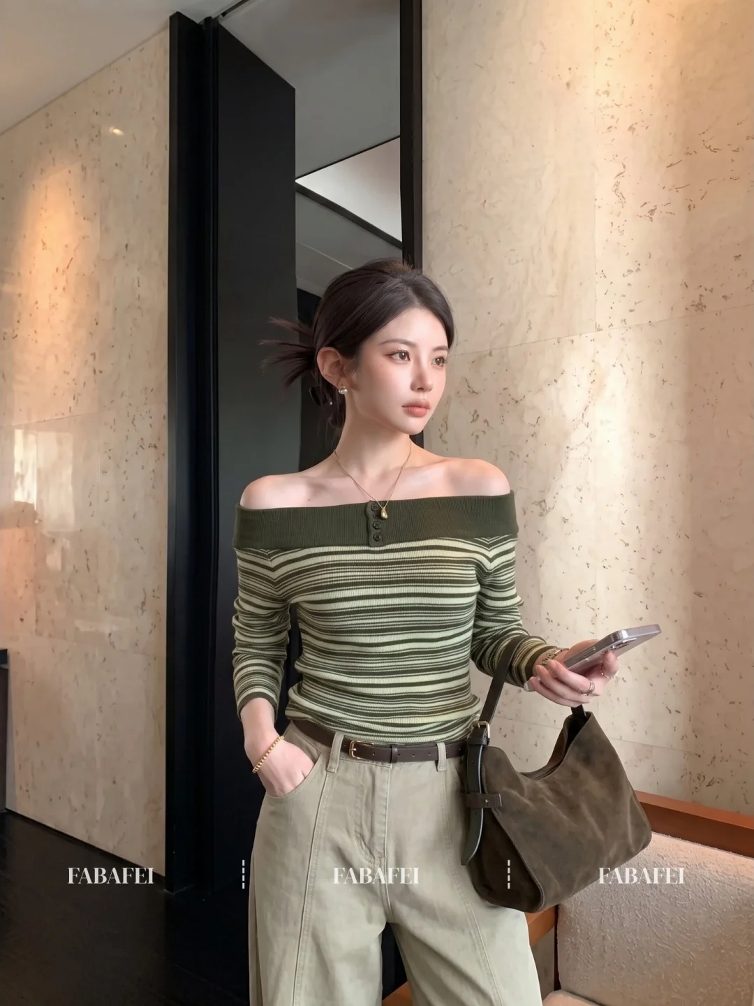 Striped Knit Top Women's Long Sleeve Casual Style Shoulder Bared Fashion Autumn 2026 Pure Desire Not Repeating Pattern Base S...